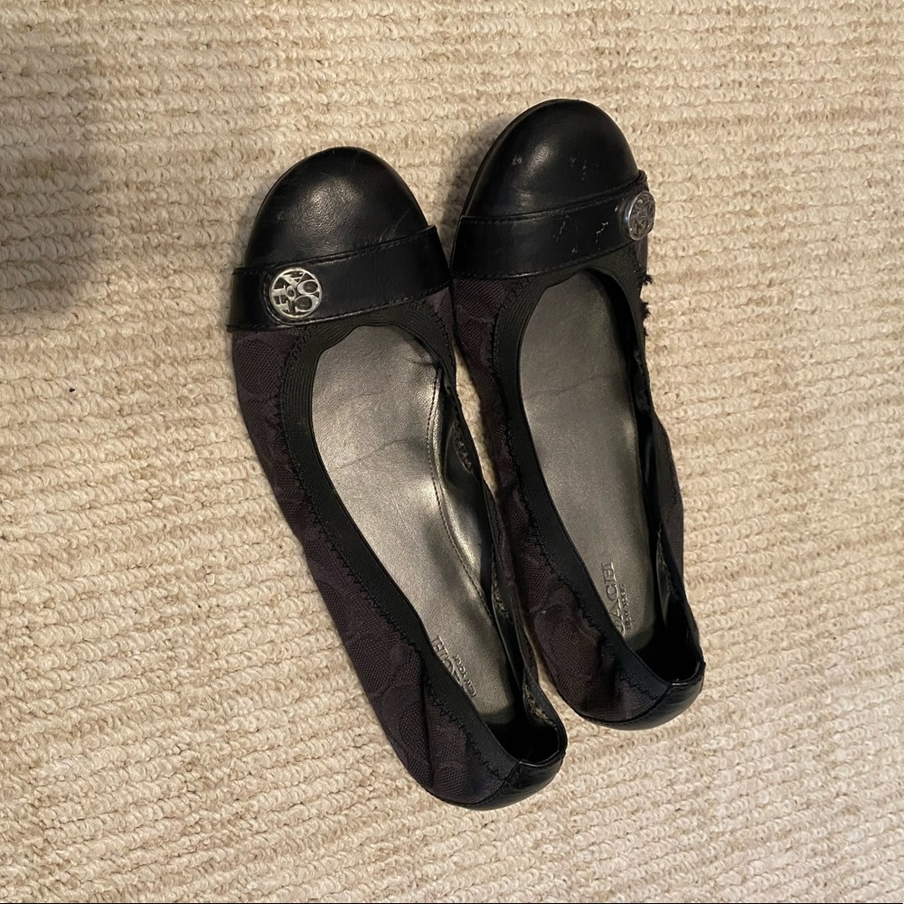 Coach flats